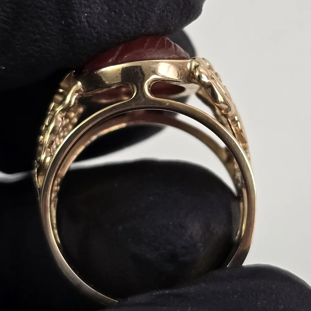 Heavy Rare / 14K Gold Carnelian Carved Chinese Dragon Ring